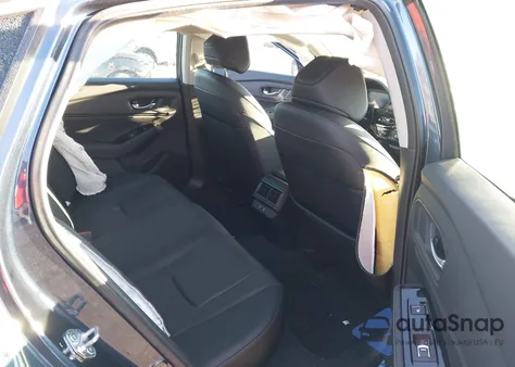 2025 Honda Accord Hybrid Touring z USA, uszkodzony, nr VIN 1HGCY2F80SA037918